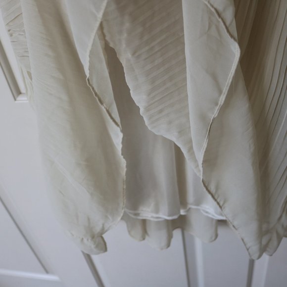 Beige Flowy Dress - Picture 4 of 4